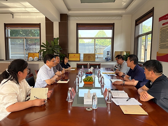 老革命促進座談會在金鋒鋸業召開——傳達落實上級精神，部署2026年重點工作